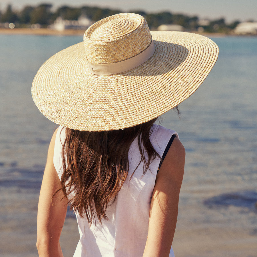 Siren Boater in White