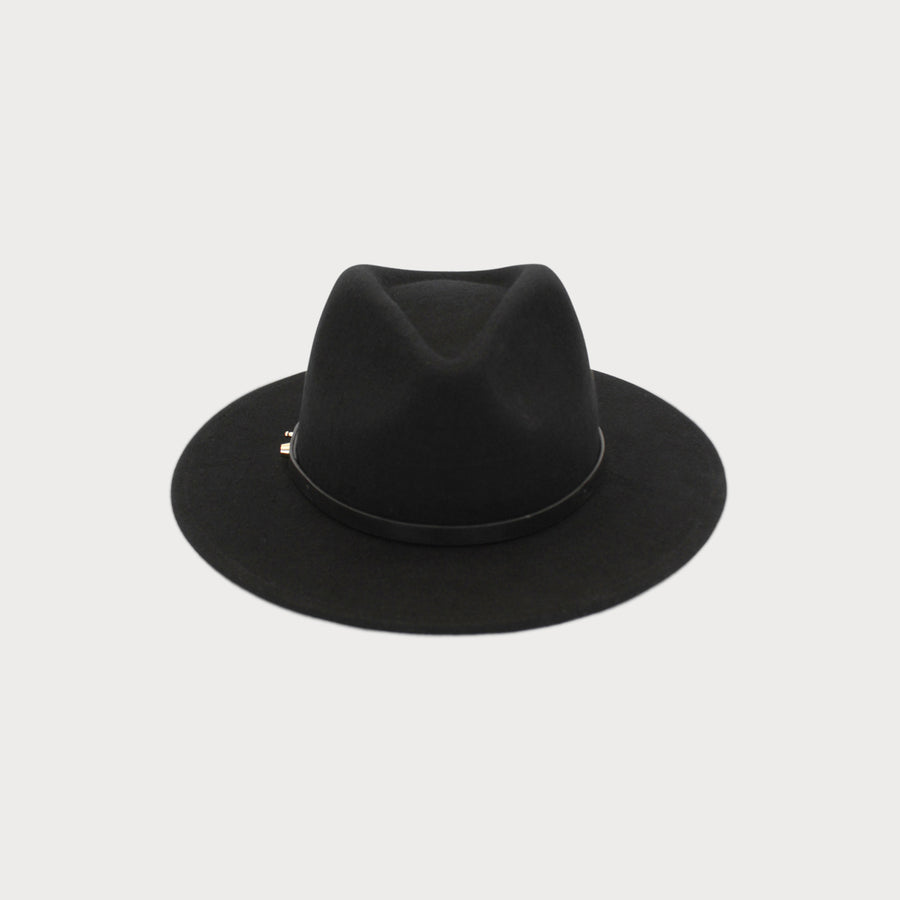 Front view of the Oslo Fedora in Black